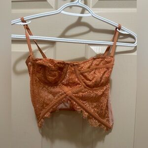 Out from under crop top - size: medium - good condition